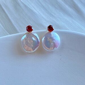 Simple zircon flat coin pearl earrings